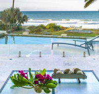 Oceans Edge Beach House At Oak Beach - Tourism Gold Coast