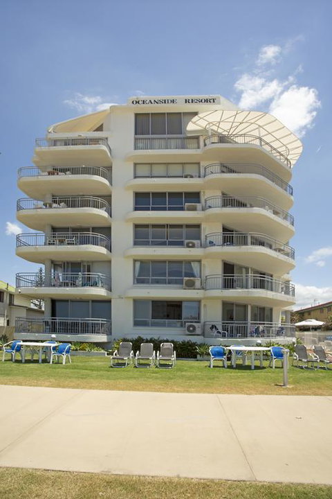 Oceanside Resort - Absolute Beachfront Apartments - Tourism Gold Coast 3