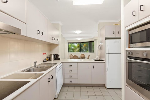 Oceanview 6 At 181 The Esplanade - Tourism Gold Coast 3