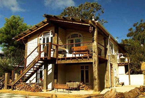Old Leura Dairy - Tourism Gold Coast 0