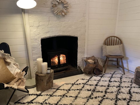 Old Railway Cottage - Tourism Gold Coast 1