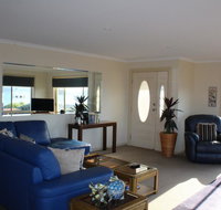 On Casey's - Tourism Gold Coast