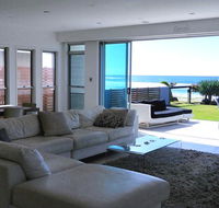 On The Beach - Tourism Gold Coast