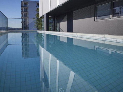 ONE OAK (693I) - Tourism Gold Coast 2