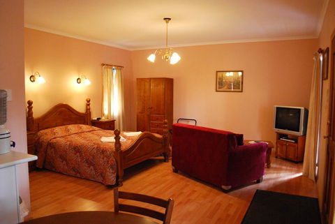 Osteria Sanso B&B - Gold Coast 2