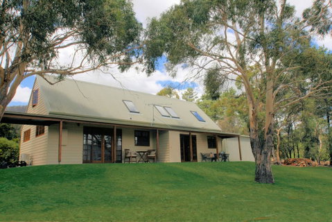 Otago Cottage - Tourism Gold Coast 0