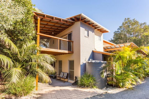 OUTRIGGER - Tourism Gold Coast 0