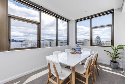 Oversized Luxe 1 Bedder - Amazing Barton - Gym - Tourism Gold Coast 3