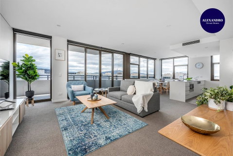 Oversized Luxe 1 Bedder - Amazing Barton - Gym - Tourism Gold Coast 0