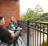 Oxley Court Serviced Apartments - Tourism Gold Coast