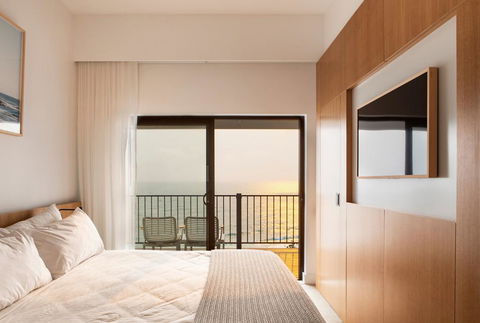 Pacific Hotel Yamba - Tourism Gold Coast 2