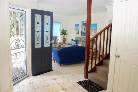 PACIFIC PALMS - Tourism Gold Coast 0