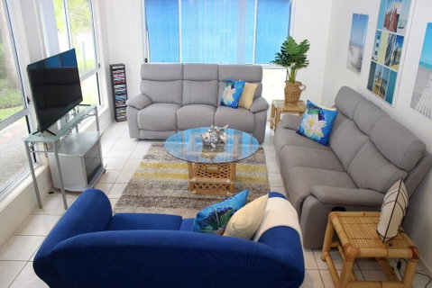 PACIFIC PALMS - Tourism Gold Coast 3