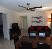 Palmgrove 2 - Rainbow Beach Pet Friendly Fully Fenced Air Conditioned Five Minutes To Beach - Tourism Gold Coast