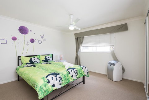 Panda Holiday -Close Mountain Ocean Pet Friendly - Tourism Gold Coast 0