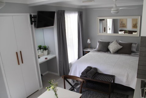 Paperbark Bed & Breakfast - Tourism Gold Coast 3