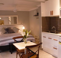 Paperbark Bed  Breakfast - Gold Coast