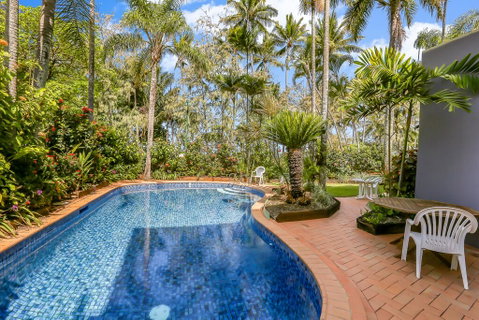 Paringa  -  Private Beachfront Apartments - Tourism Gold Coast 1