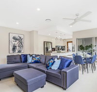 Park Avenue Luxe Townhouse Brand New Sleeps 9 - Tourism Gold Coast