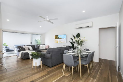 Park Avenue Terrace House Sleeps 9 - Tourism Gold Coast 1