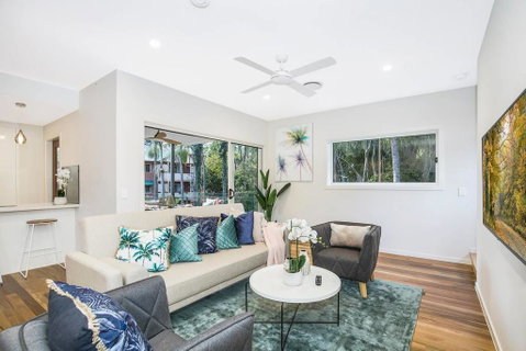Park Avenue Townhouse Retreat Brisbane Sleeps 10 - Tourism Gold Coast 3