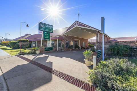 Parkes International - Tourism Gold Coast 0