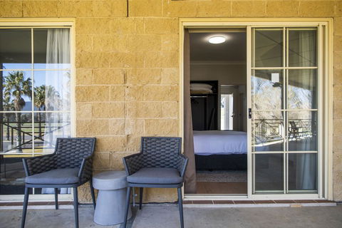 Parklands Resort & Conference Centre - Tourism Gold Coast 1