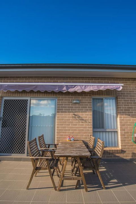 PEACEFUL 2Kingbed RootyHill Townhouse Near Station - Tourism Gold Coast 3
