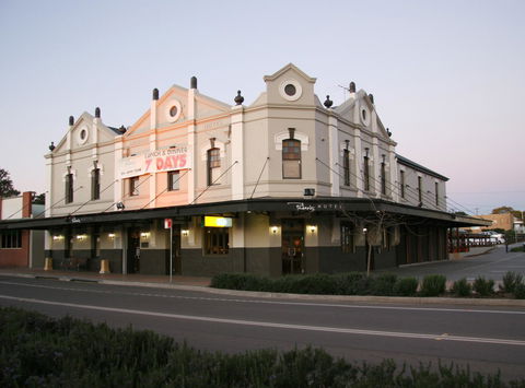 Peden's Hotel - Gold Coast 0