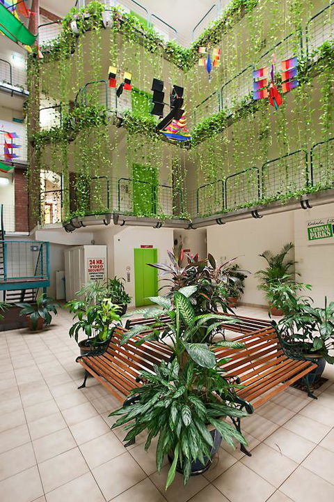 Peninsular Apartments - Tourism Gold Coast 3