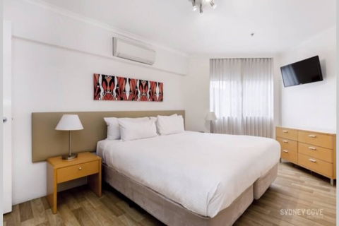 Perfect City Location. Immaculate Apartment With Parking - Tourism Gold Coast 2