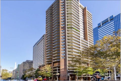 Perfect City Location. Immaculate Apartment With Parking - Tourism Gold Coast 0
