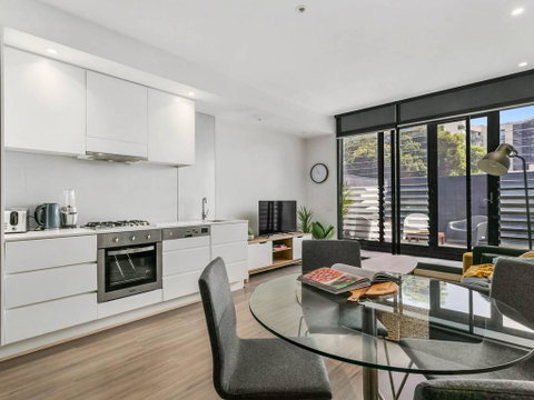 PERFECTLY PRAHRAN - Your Mecca Of Social And Style - Tourism Gold Coast 0