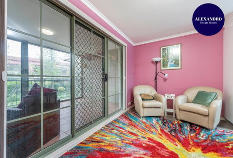 Pet Friendly Home - Pool & Parking - Tennis Court - Tourism Gold Coast 0