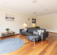 Pet Friendly Home Away From Home - Willoughby - Gold Coast