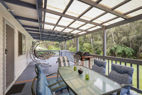 Pet-friendly Beach House @ Kianga - Tourism Gold Coast 0