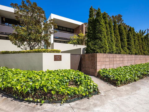 Piana Apartment Two :: Jervis Bay Rentals - Tourism Gold Coast 0