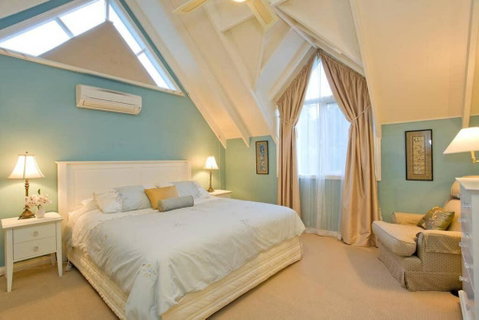 PLUM TREE COTTAGE - Spa Cottage With Woodfire - Tourism Gold Coast 1