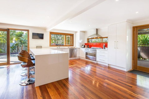 POINT LEO BEACH HOUSE - POINT LEO - Tourism Gold Coast 1