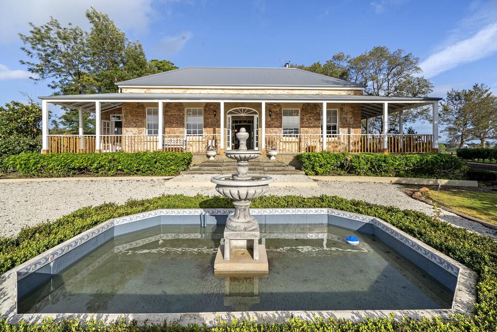 Rowella TAS Tourism Gold Coast