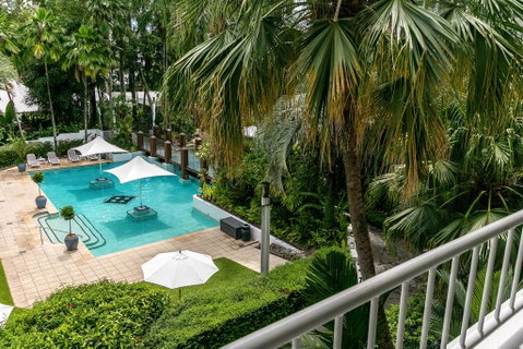 Poolside Apt. In Alamanda Beachfront Resort (56) - Tourism Gold Coast 3