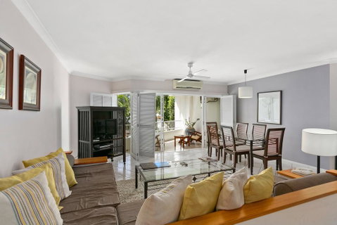 Poolside Apt. In Alamanda Beachfront Resort (67) - Tourism Gold Coast 3
