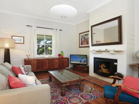 Poppy Cottage-delightful Pet Friendly Weatherboard - Tourism Gold Coast 2