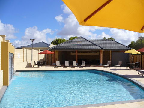 Port Denison Beach Resort - Tourism Gold Coast 0
