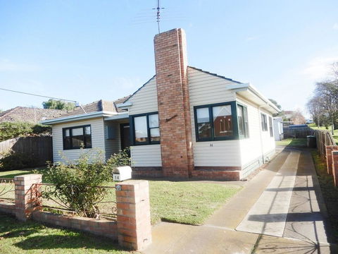 Port Life Beach House - Tourism Gold Coast 0