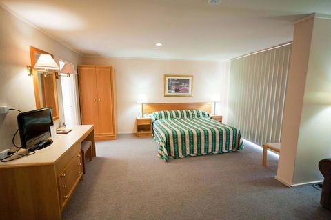 Posthouse Motor Lodge - Tourism Gold Coast 3