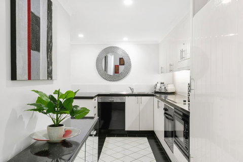 Private Pool Apt. In Alamanda Beachfront Resort (61) - Tourism Gold Coast 3