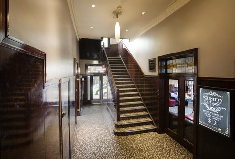 Pymble Hotel - Tourism Gold Coast 3