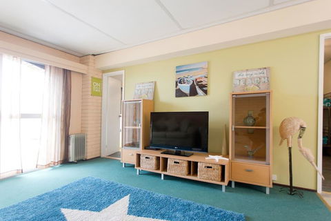 Quinns Beach Stay One - Tourism Gold Coast 2