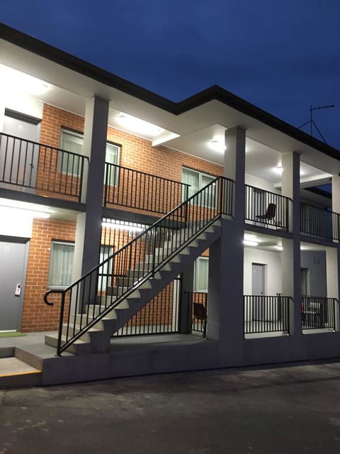 Rainbow Motel - Tourism Gold Coast 3